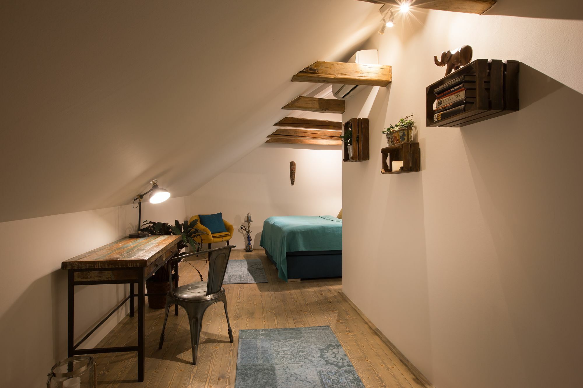 Gigantic Boho Chic 3 Bedroom 3 Bathroom Loft With Hanging Chair Apartmán